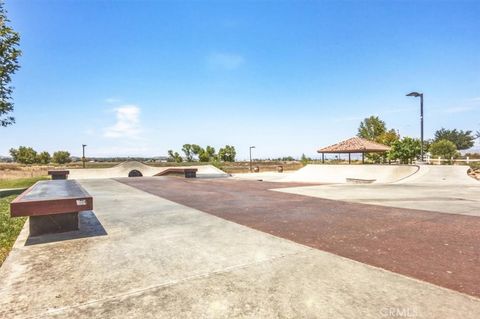Tiny photo for 433 Willow DR, Perris, CA 92570 (MLS # SW26091874)