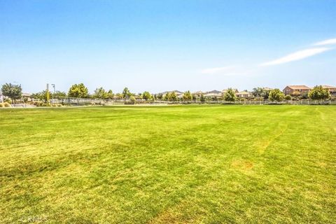 Tiny photo for 433 Willow DR, Perris, CA 92570 (MLS # SW26091874)