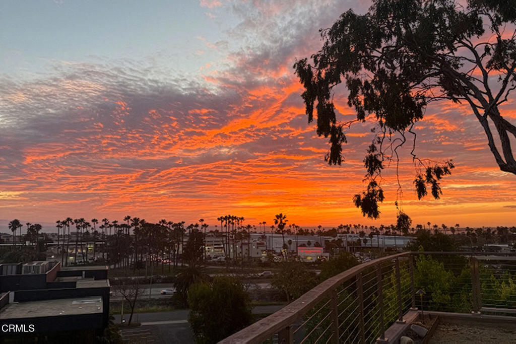 2180 Vista Del Mar Drive