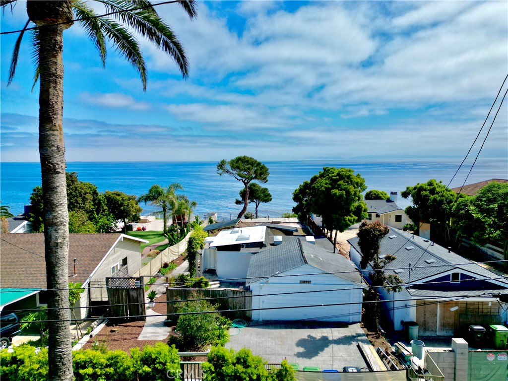 1201 W Paseo Del Mar