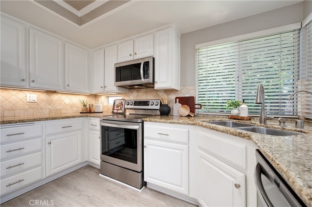 27616 Sweetbrier, Mission Viejo CA 92691 - Photo 12