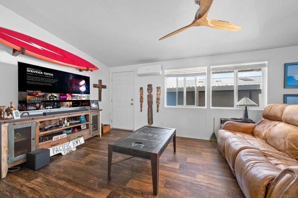 40 Hummingbird Ln.