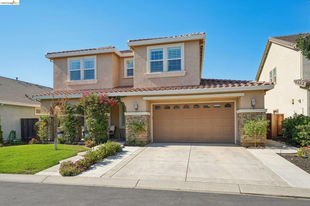 8586 Pinehollow Cir