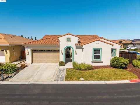 Photo of 7313 Bay Harbor Way, Discovery Bay, CA 94505 (MLS # 41129961)