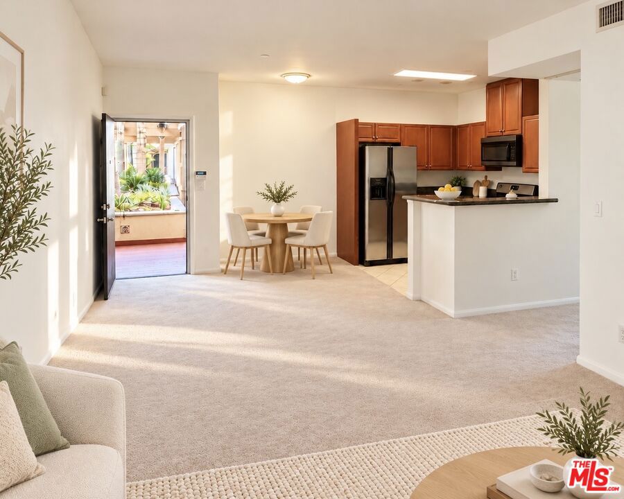 13941 Sherman Way 208
