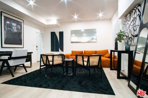 Photo of 10965 Calvert ST #1/2, North Hollywood, CA 91606 (MLS # 26999949)