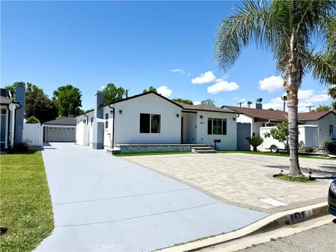 Photo of 5639 Natick AVE, Van Nuys, CA 91411 (MLS # SR26127240)