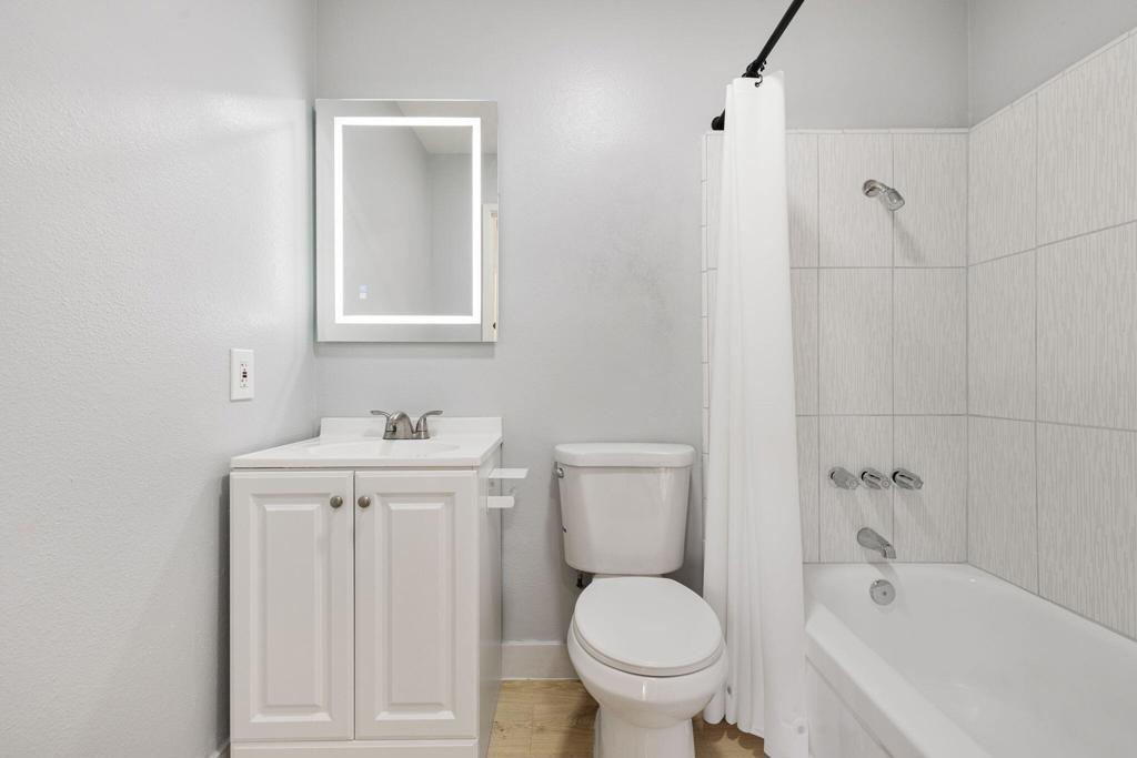 Indian Creek Villas - Residential