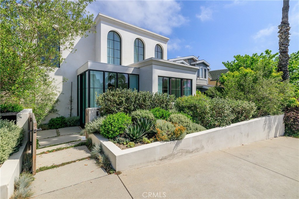 515 Marine Avenue