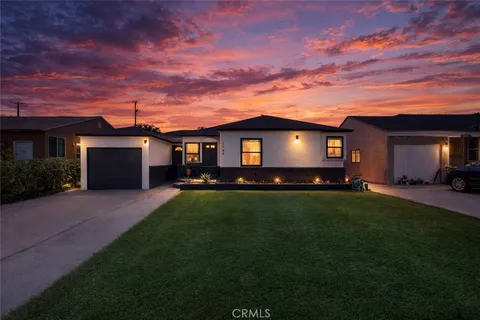 MLS: OC26078958