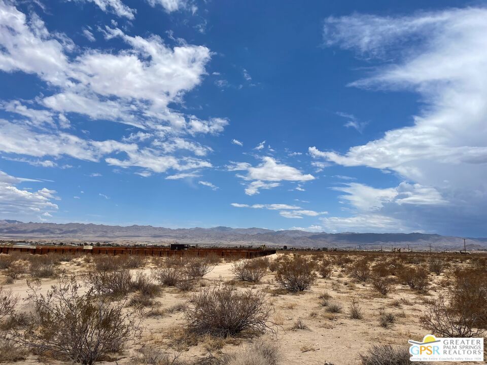 30 Moonlight Mesa Road