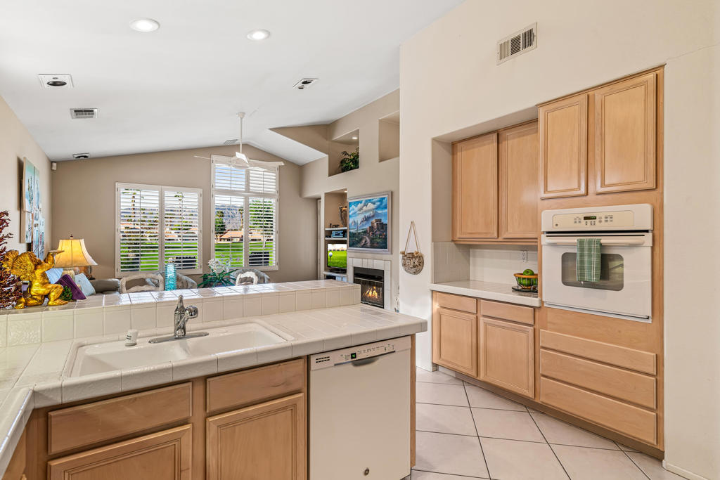 Oasis Country Club - Residential