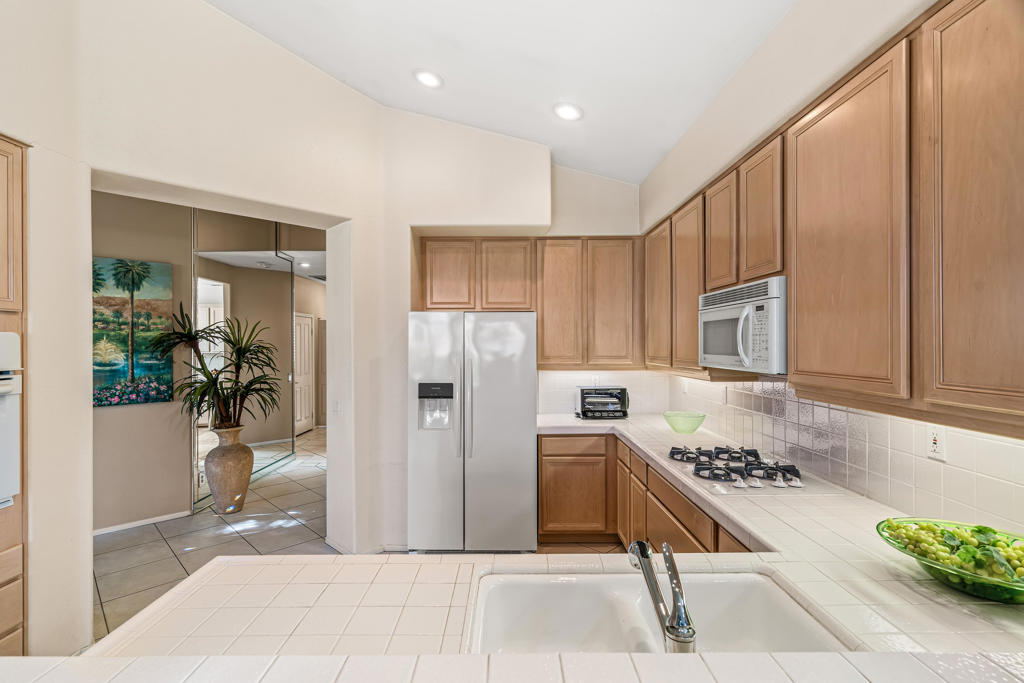 Oasis Country Club - Residential