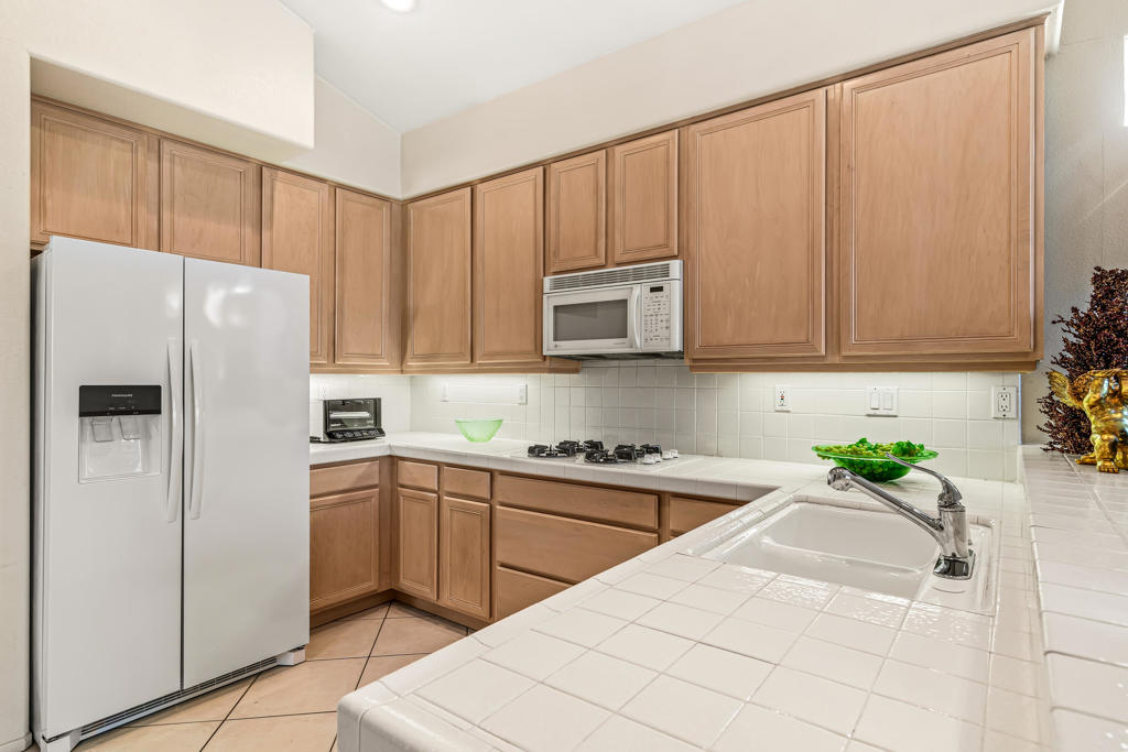 Oasis Country Club - Residential