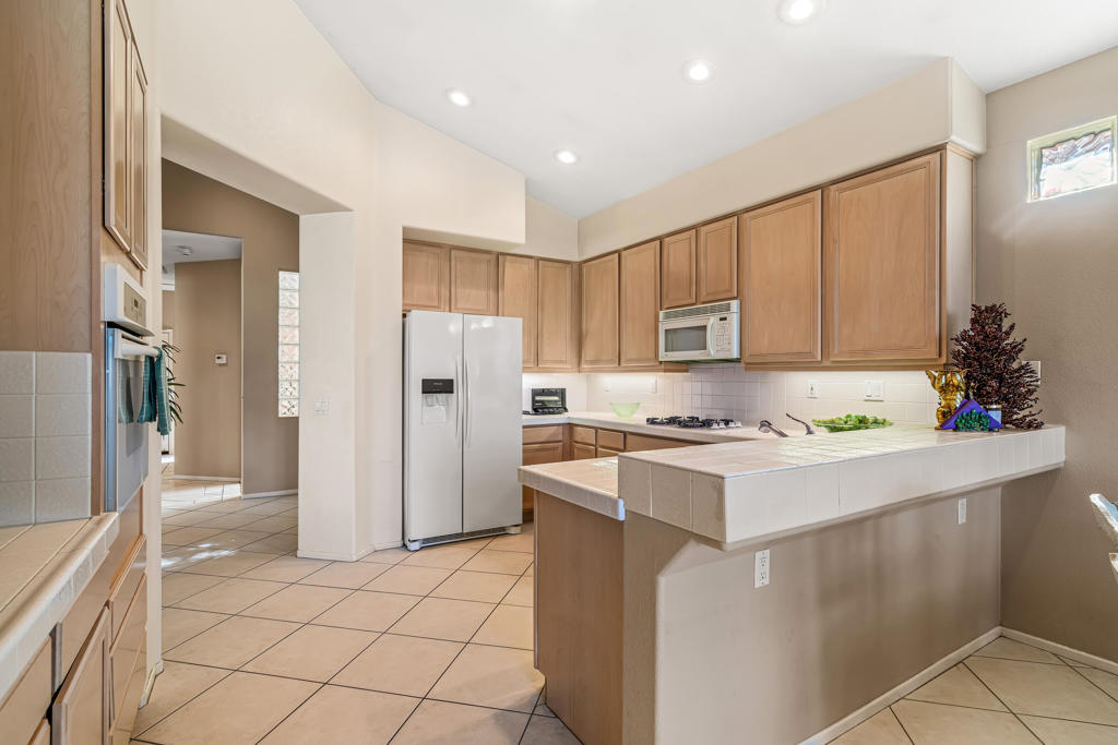 Oasis Country Club - Residential