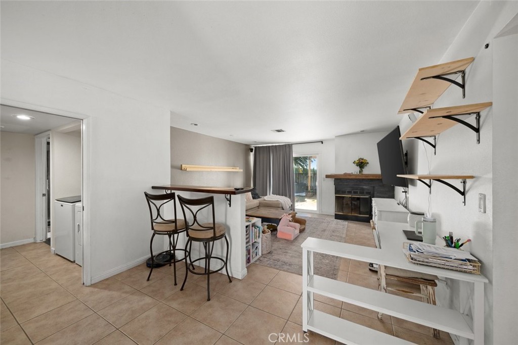 3341 Oak Knoll
