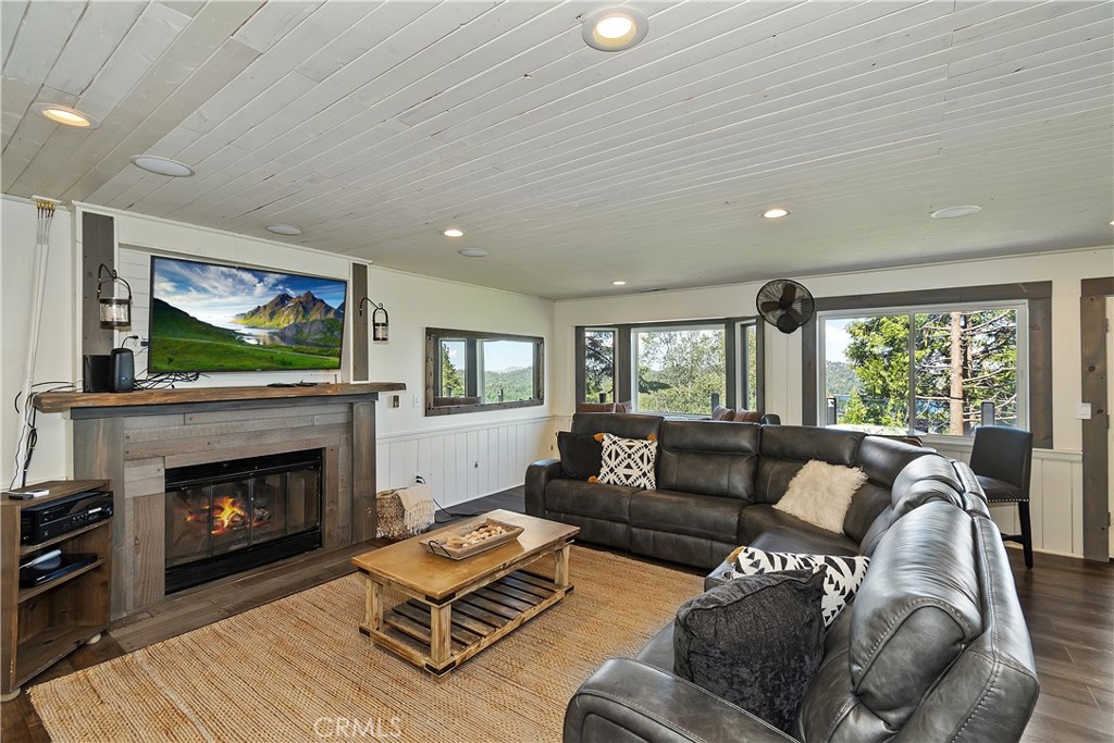 533 Sunderland Court