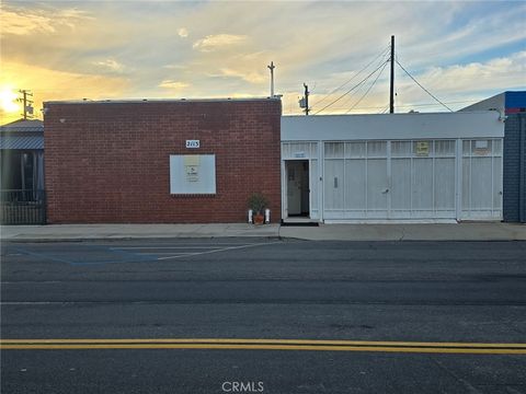 Photo of 2113 BORDER Avenue, Torrance, CA 90501 (MLS # PV25261288)