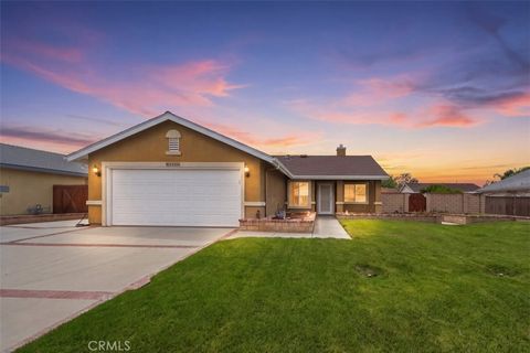 Photo of 25085 Laguna Honda Rd, Hemet, CA 92544 (MLS # SW26076119)