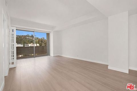 Tiny photo for 7250 Franklin Avenue #507, Los Angeles, CA 90046 (MLS # 26844617)