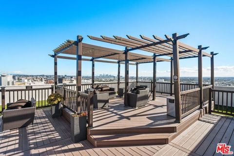 Tiny photo for 7250 Franklin Avenue #507, Los Angeles, CA 90046 (MLS # 26844617)