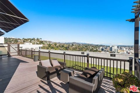 Tiny photo for 7250 Franklin Avenue #507, Los Angeles, CA 90046 (MLS # 26844617)