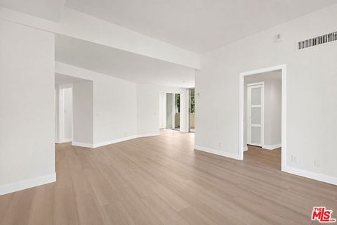 Tiny photo for 7250 Franklin Avenue #507, Los Angeles, CA 90046 (MLS # 26844617)