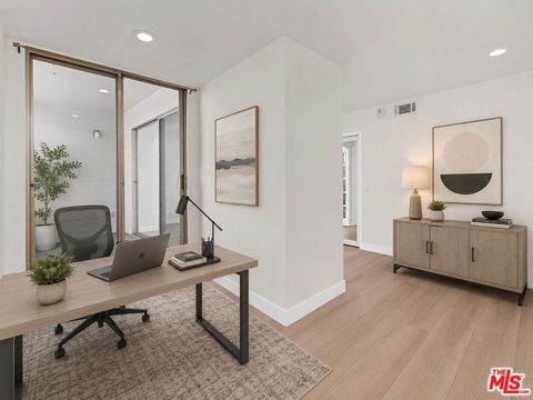 Tiny photo for 7250 Franklin Avenue #507, Los Angeles, CA 90046 (MLS # 26844617)