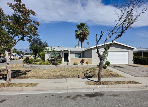 Photo of 120 Doyle Ave, Redlands, CA 92374 (MLS # IV26082349)