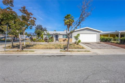 Photo of 120 Doyle Ave, Redlands, CA 92374 (MLS # IV26082349)