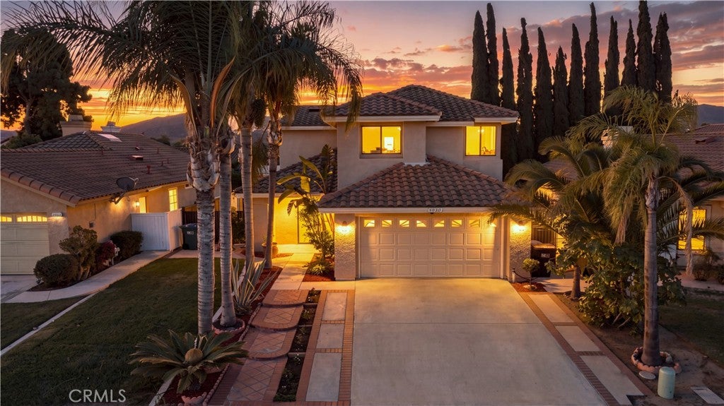 3056 Dartmouth