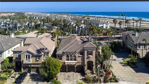 Photo of 5612 Ocean Vista DR, Huntington Beach, CA 92648 (MLS # OC26224029)