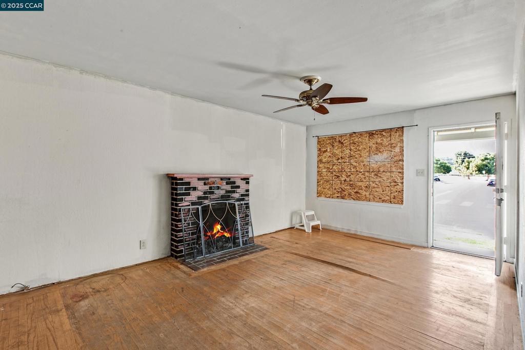 HESPERIAN GARDEN - Residential