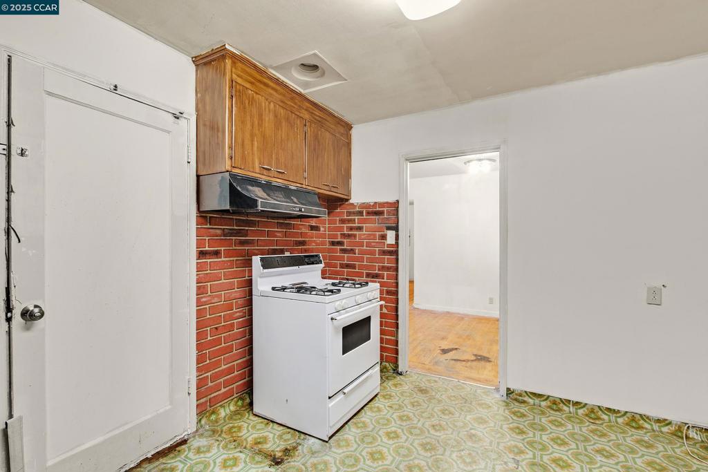 HESPERIAN GARDEN - Residential