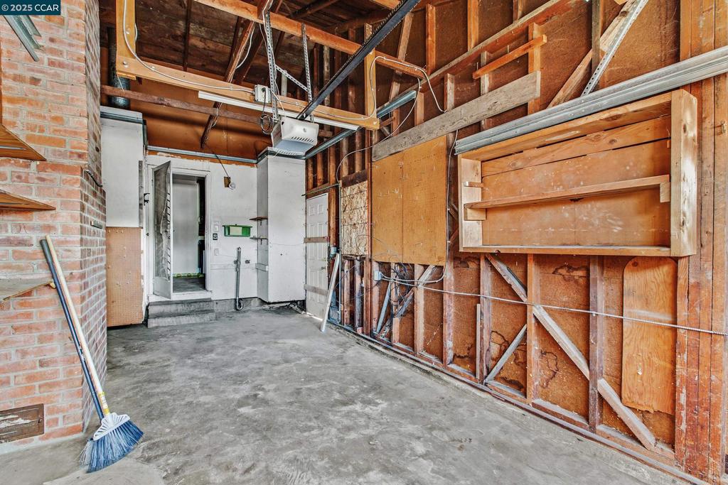 HESPERIAN GARDEN - Residential