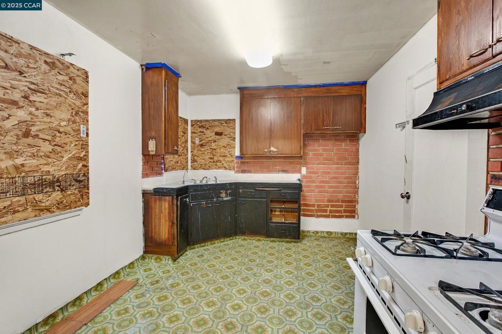 HESPERIAN GARDEN - Residential