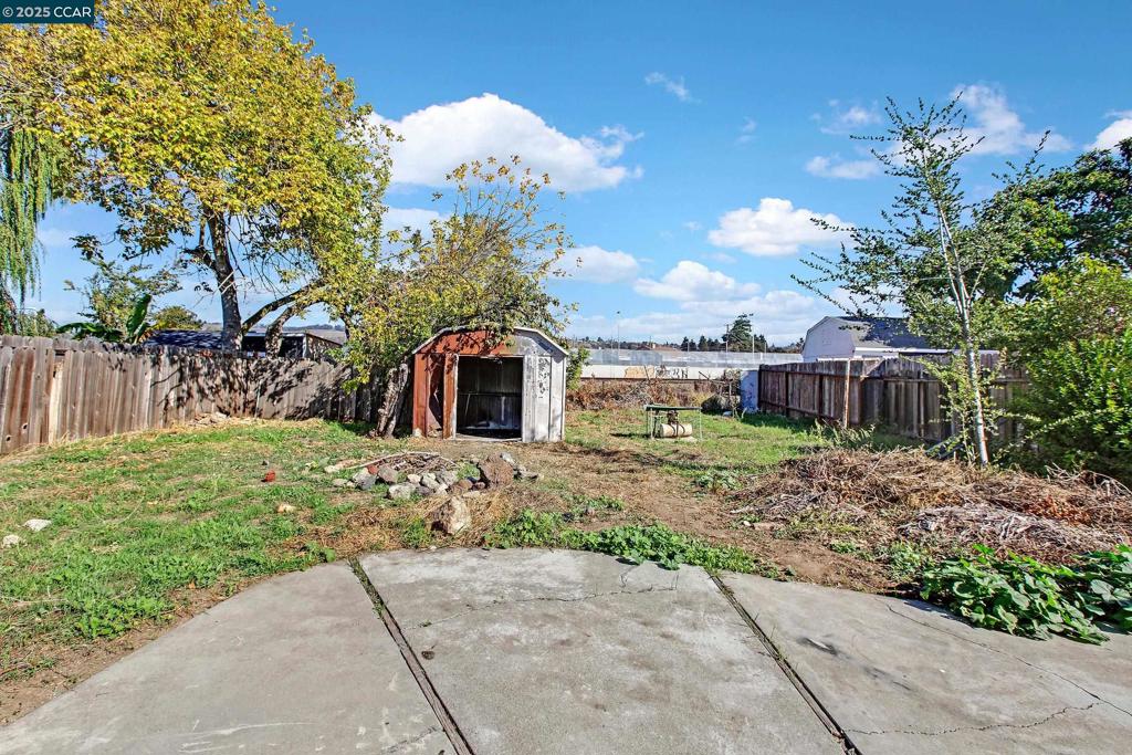 HESPERIAN GARDEN - Residential