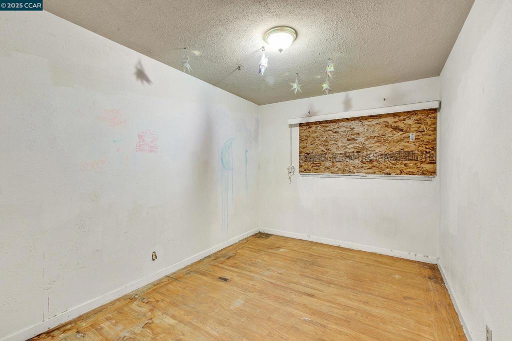 HESPERIAN GARDEN - Residential