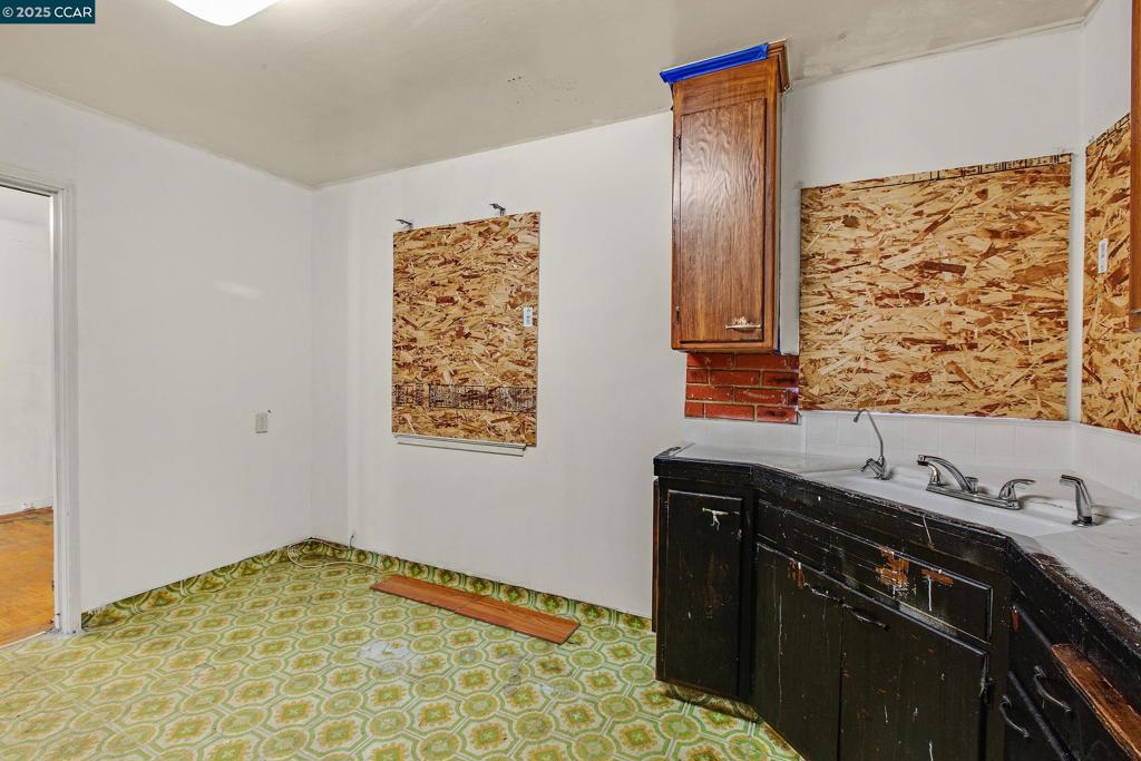 HESPERIAN GARDEN - Residential