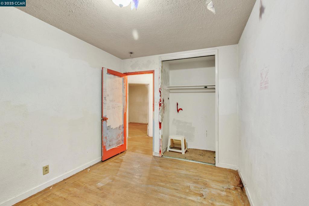 HESPERIAN GARDEN - Residential