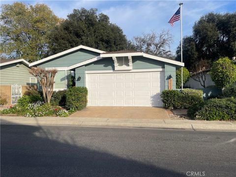 Photo of 2509 Park Lake #182, Santa Ana, CA 92705 (MLS # OC26018858)