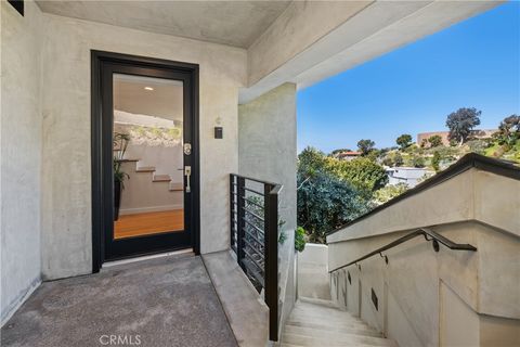 Tiny photo for 901 Summit Drive, Laguna Beach, CA 92651 (MLS # LG25114396)