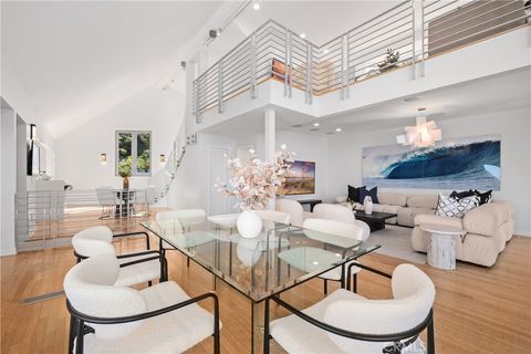 Tiny photo for 901 Summit Drive, Laguna Beach, CA 92651 (MLS # LG25114396)