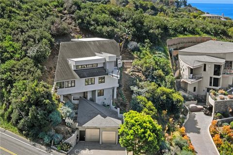 Tiny photo for 901 Summit Drive, Laguna Beach, CA 92651 (MLS # LG25114396)