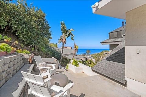 Tiny photo for 901 Summit Drive, Laguna Beach, CA 92651 (MLS # LG25114396)