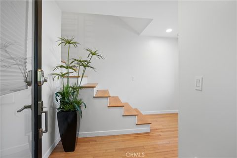 Tiny photo for 901 Summit Drive, Laguna Beach, CA 92651 (MLS # LG25114396)