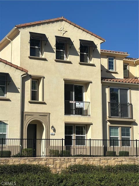 Photo of 421 Camino Ruiz, Camarillo, CA 93012 (MLS # SR26159178)