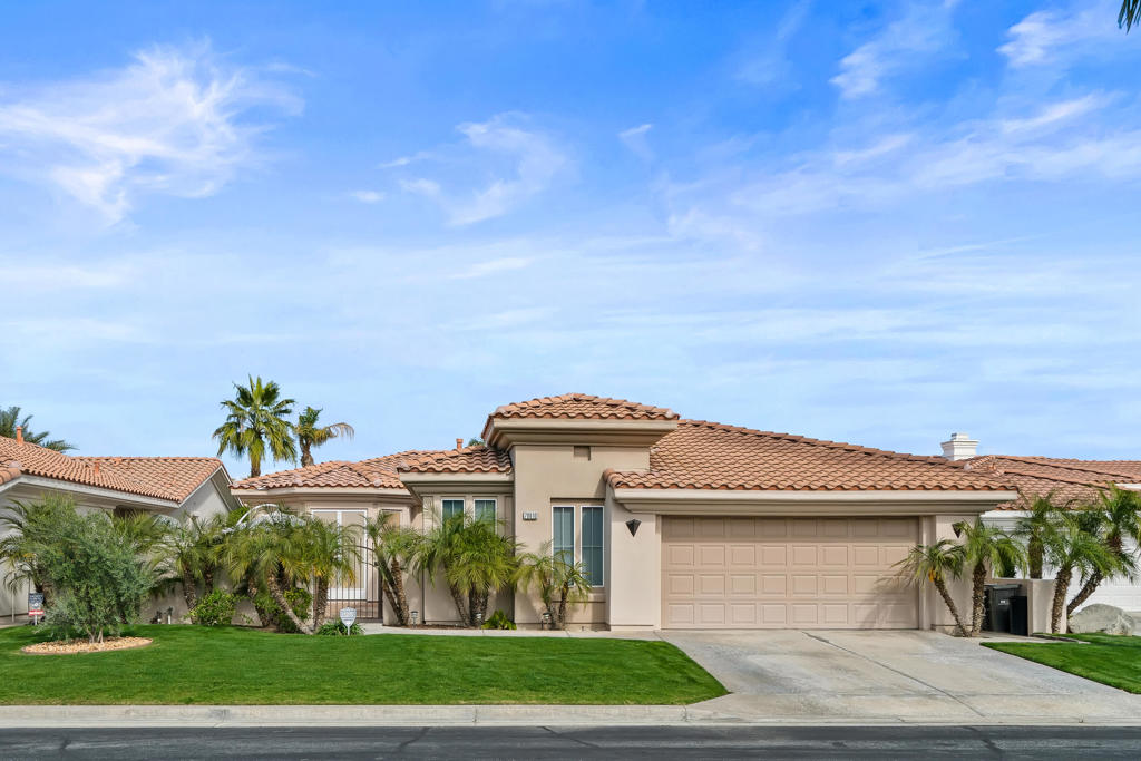 La Quinta Fairways - Residential