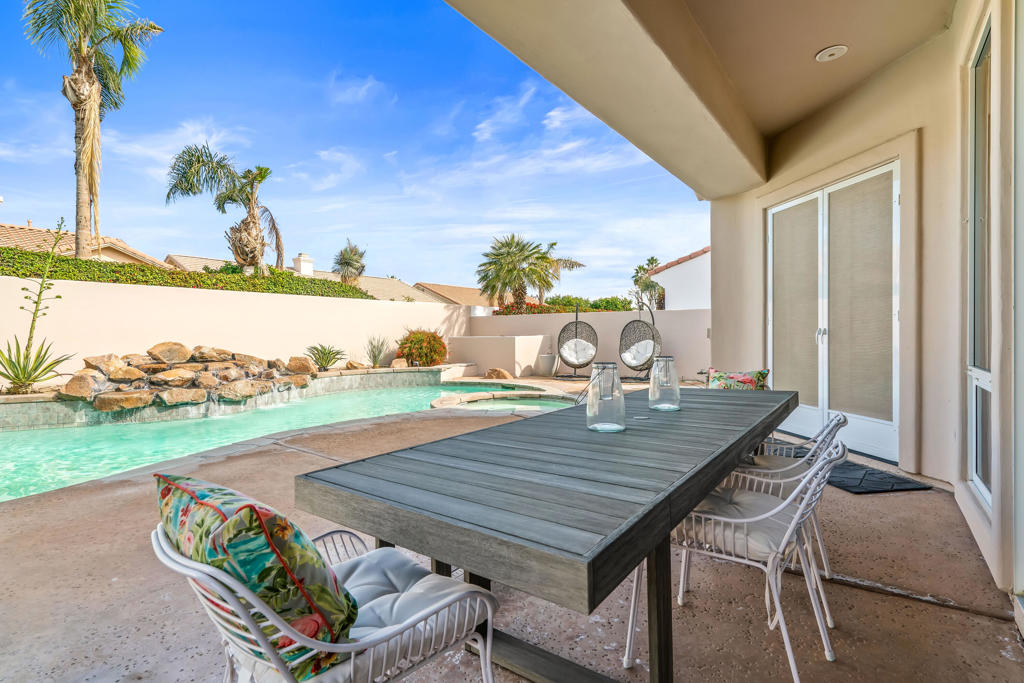 La Quinta Fairways - Residential