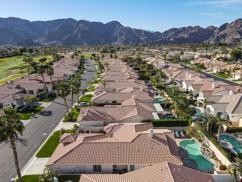 La Quinta Fairways - Residential